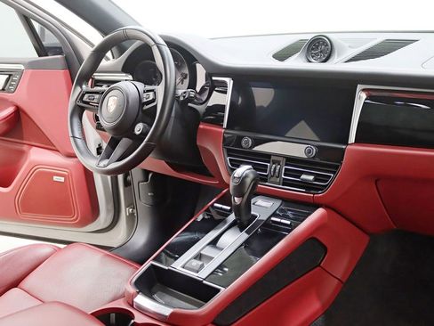Used 2023 Porsche Macan GTS image 33