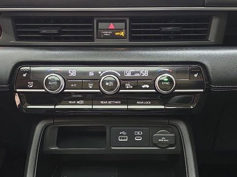 Used 2023 Honda Pilot Touring image 24