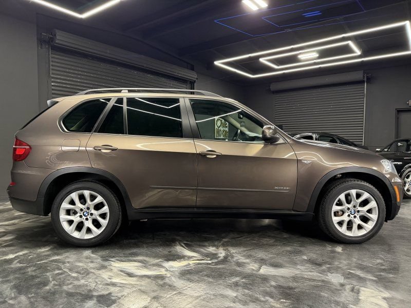 Used 2011 BMW X5 xDrive35i AWD/4WD image 4