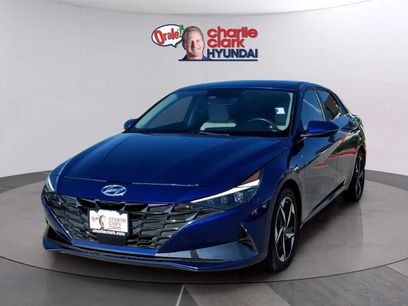 Used 2023 Hyundai Elantra Limited