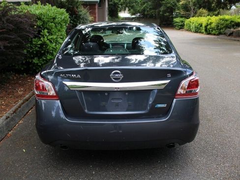 Used 2013 Nissan Altima 2.5 S image 10