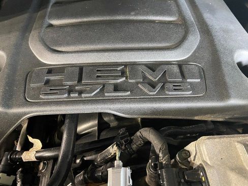 Used 2019 RAM 1500 Limited AWD/4WD image 29