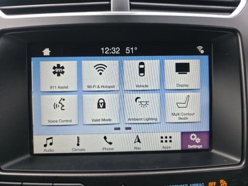 Used 2018 Ford Explorer Platinum image 38