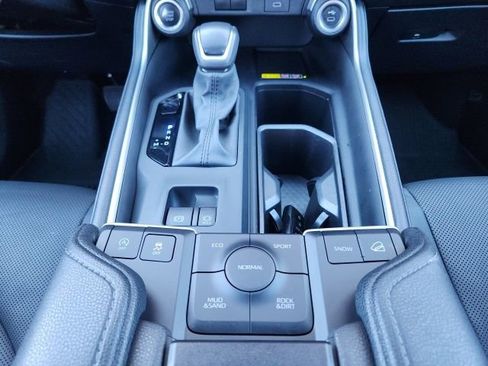 Used 2024 Toyota Grand Highlander AWD image 19