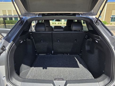Used 2024 Volkswagen ID.4 2WD image 30