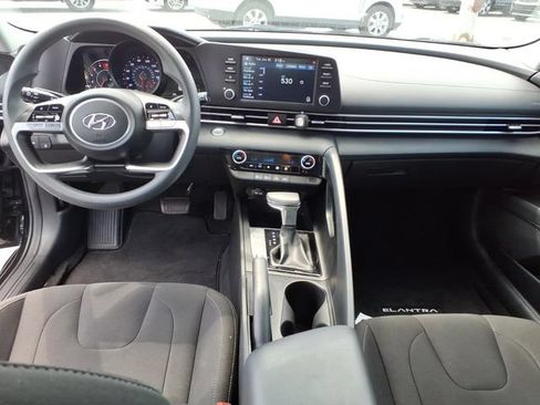 Used 2023 Hyundai Elantra SEL FWD image 29