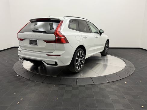 Used 2023 Volvo XC60 B5 Plus w/ Climate Package image 7