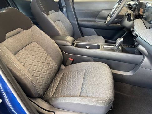 Used 2026 Nissan Kicks SV w/ Cold Weather Package FWD image 35