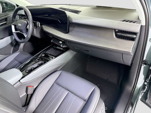 New 2026 Audi Q3 quattro 2.0T AWD/4WD image 16