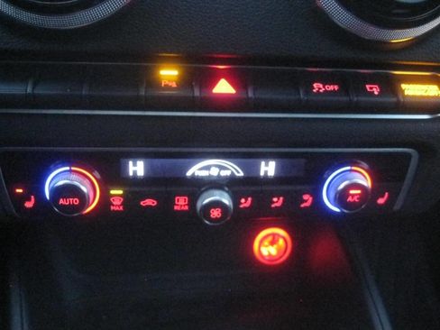 Used 2016 Audi A3 2.0T Premium image 25