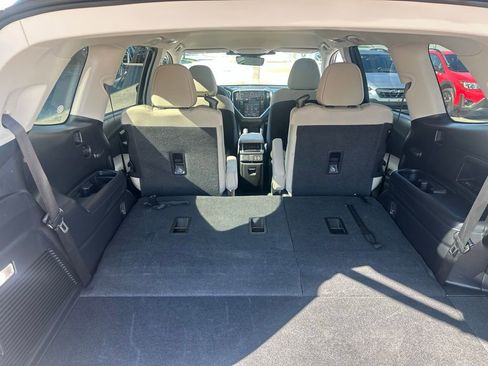 Used 2025 Subaru Ascent Premium image 13
