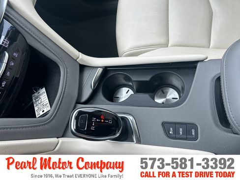 Certified 2019 Cadillac XT5 Luxury AWD/4WD image 18