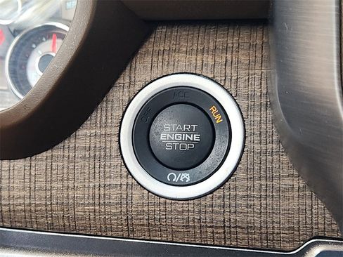 Certified 2020 RAM 1500 Limited image 32