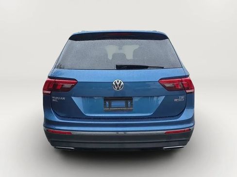 Used 2018 Volkswagen Tiguan SEL AWD/4WD image 8