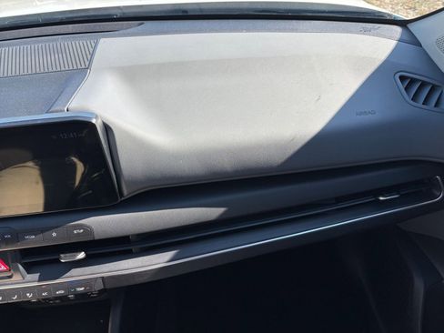 Used 2025 Kia K4 LXS image 35