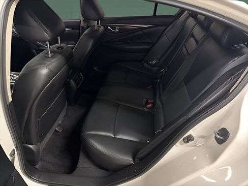 Used 2019 INFINITI Q50 Luxe w/ Essential Package (3.0T Luxe) image 14