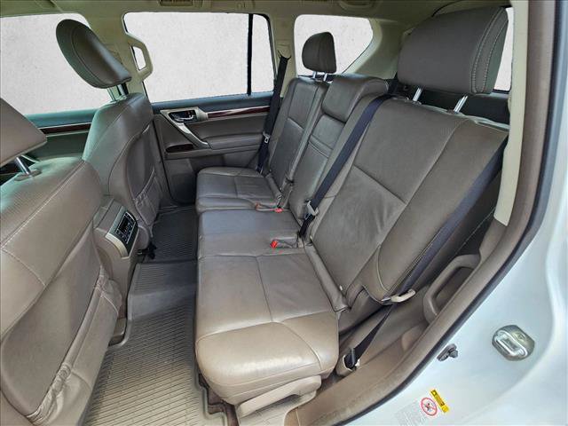 Used 2018 Lexus GX 460 Premium w/ Premium Package AWD/4WD image 19