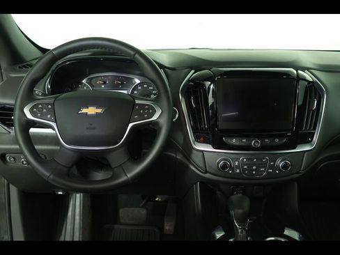 Used 2023 Chevrolet Traverse LT w/ LT Premium Package AWD/4WD image 25