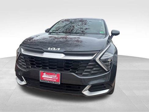 Certified 2024 Kia Sportage LX image 4