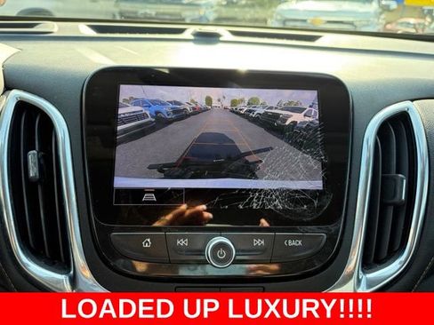 Used 2022 Chevrolet Equinox Premier FWD image 24
