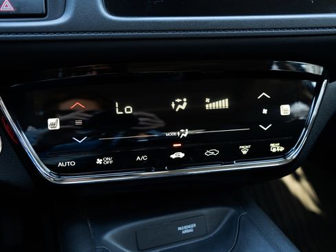 Used 2022 Honda HR-V EX image 34