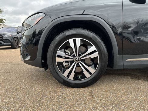Used 2025 Mercedes-Benz GLA 250 image 12