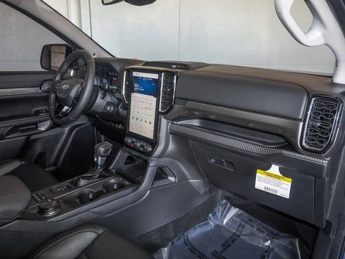 New 2025 Ford Ranger Lariat w/ Black Appearance Package image 41