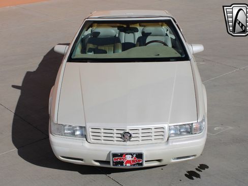 Used 2002 Cadillac Eldorado Touring w/ Preffered Equipment Group image 6