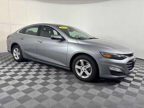 Used 2024 Chevrolet Malibu LT FWD image 30