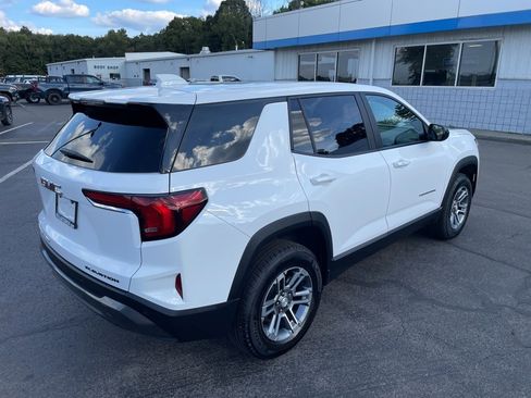 Used 2025 GMC Terrain Elevation image 12