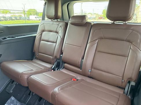 New 2026 Lincoln Navigator L Reserve AWD/4WD image 19