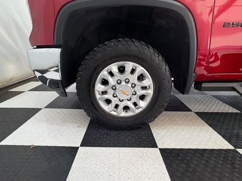 Used 2024 Chevrolet Silverado 2500 LTZ w/ LTZ Plus Package AWD/4WD image 12