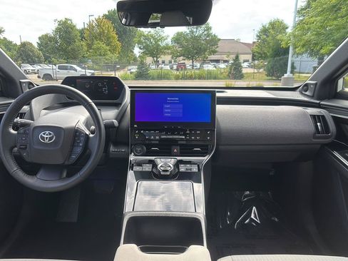 Used 2023 Toyota bZ4X AWD w/ Weather Package image 18