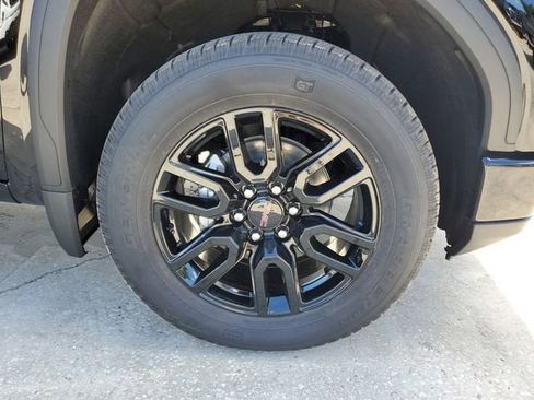 New 2026 GMC Sierra 1500 Elevation image 6