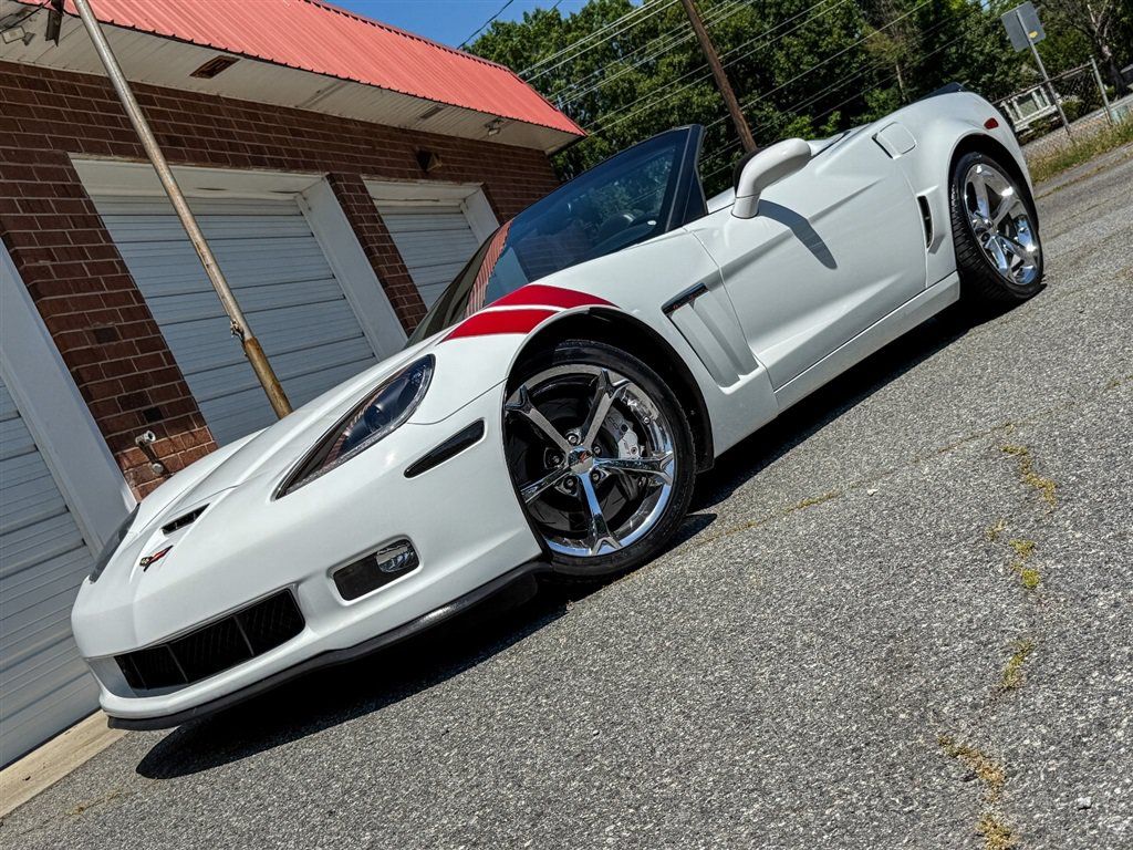 Used 2010 Chevrolet Corvette Grand Sport w/ Preferred Equipment Group RWD image 5