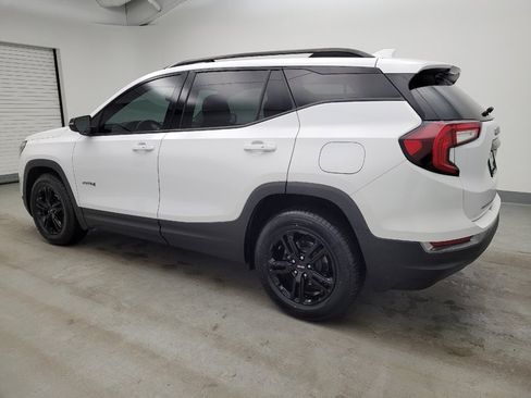 Used 2022 GMC Terrain AT4 AWD/4WD image 3