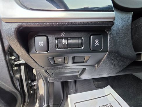 Used 2017 Subaru Crosstrek 2.0i Limited AWD/4WD image 12