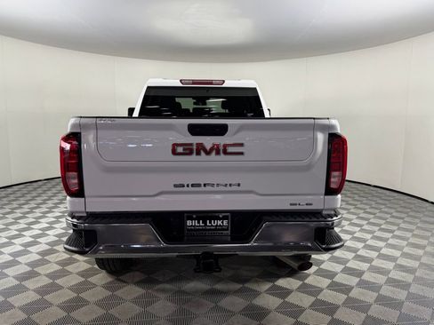 Used 2024 GMC Sierra 2500 SLE image 9
