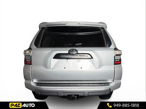 Used 2020 Toyota 4Runner TRD Off-Road AWD/4WD image 4