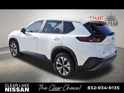 Used 2023 Nissan Rogue SV FWD image 4