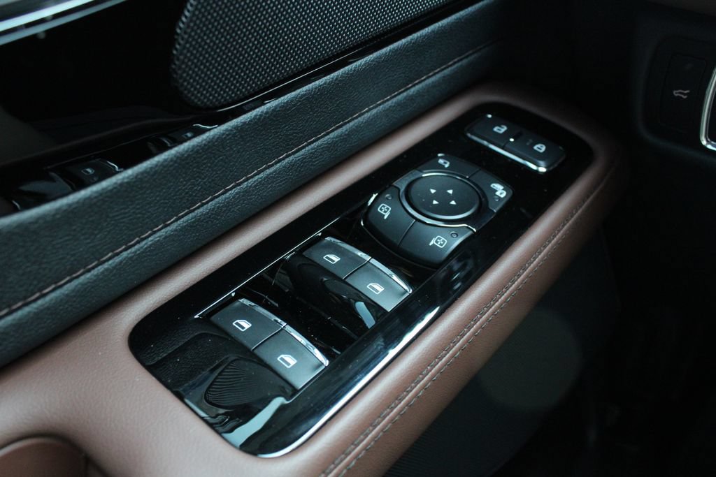 New 2027 Lincoln Aviator Reserve AWD/4WD image 7