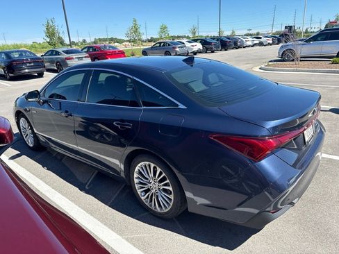 Used 2020 Toyota Avalon Limited w/ Advanced Safety Package FWD image 6