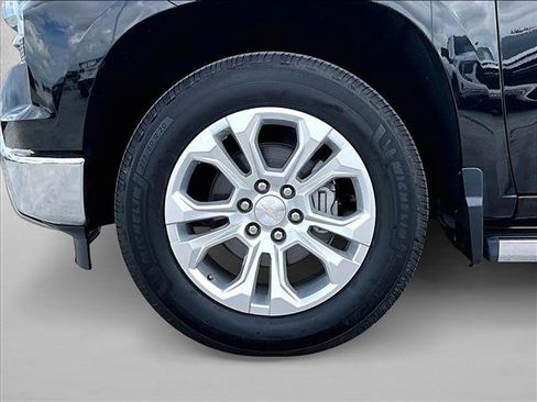 Used 2023 Chevrolet Silverado 1500 LTZ w/ Technology Package RWD image 10