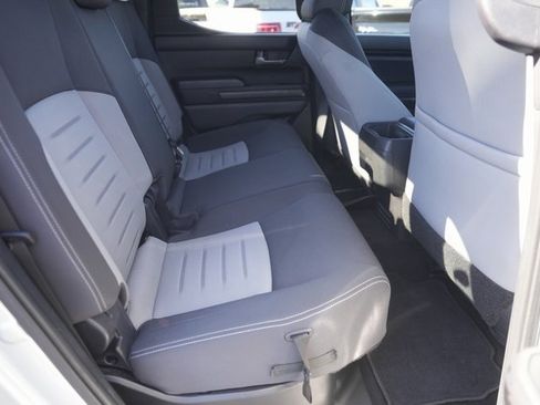 Used 2024 Toyota Tacoma TRD Off-Road image 15