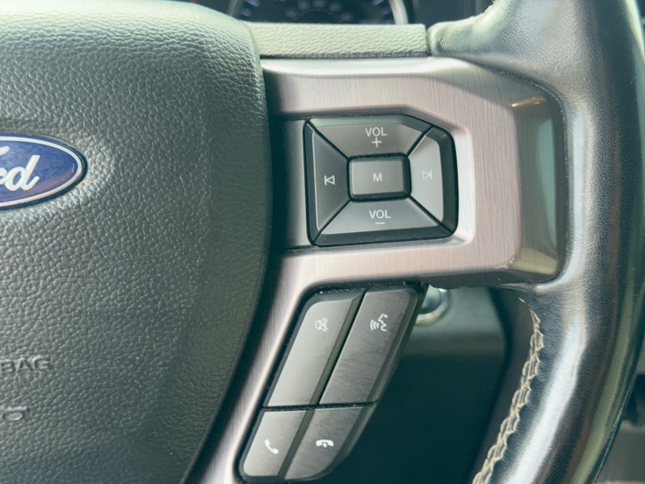 Used 2018 Ford Expedition Max Platinum RWD image 19
