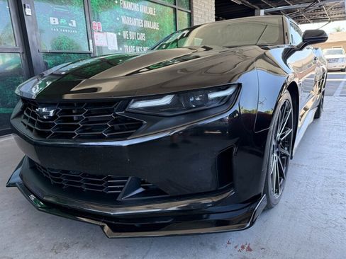Used 2021 Chevrolet Camaro LT RWD image 3