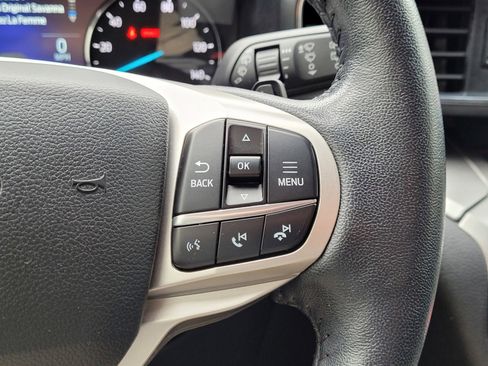 Used 2021 Ford Explorer XLT image 20