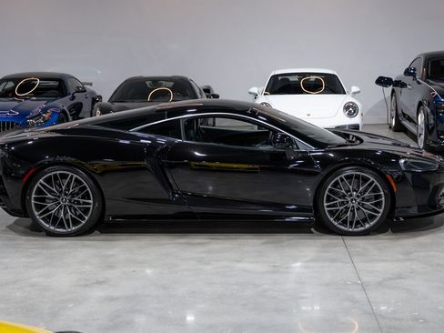 Used 2021 McLaren GT image 7