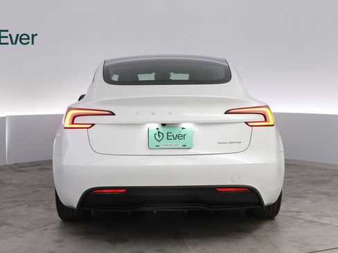 Used 2025 Tesla Model 3 Long Range AWD/4WD image 15