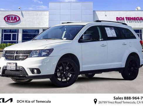 Used 2018 Dodge Journey SXT w/ Blacktop Package image 1